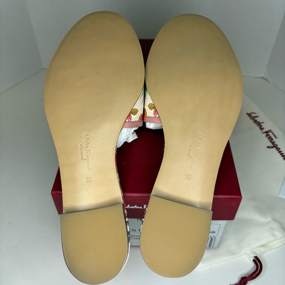 Salvatore Ferragamo Pink Floral Slide Sandals - Picture 6 of 9